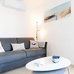 Neuf 4 Etoiles - Sunset Lodge, דירה נרבון