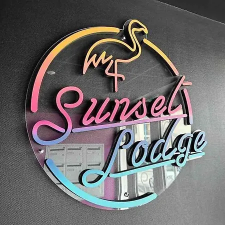 Neuf 4 Etoiles - Sunset Lodge, * Нарбонна