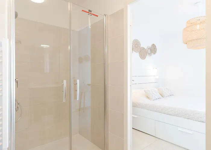 Neuf 4 Etoiles - Sunset Lodge,